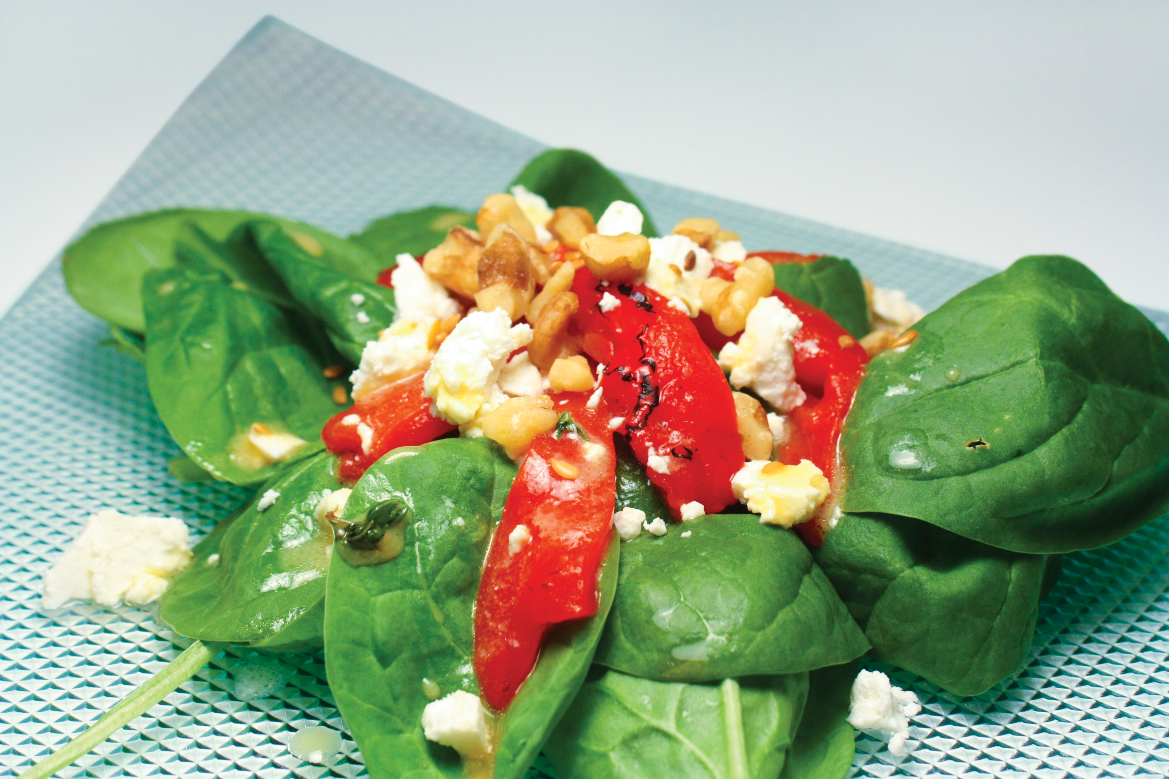 Spinach Walnut salad recipe for people with pulmonary arterial hypertension.